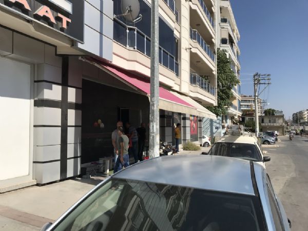 Karsıyaka bilardo salonu mafsallı tente